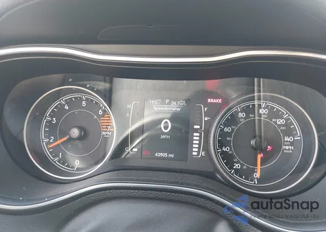 2019 Jeep Cherokee Latitude Plus Fwd z USA, uszkodzony, nr VIN 1C4PJLLB0KD146193